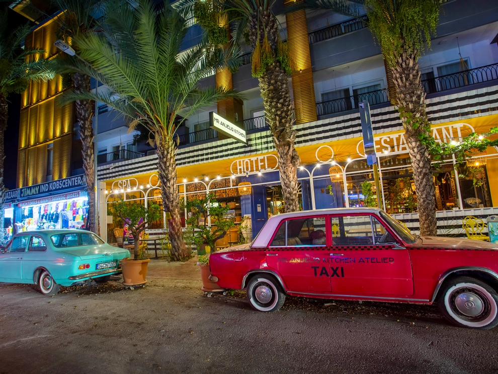 Anjeliq Downtown Boutique Hotel